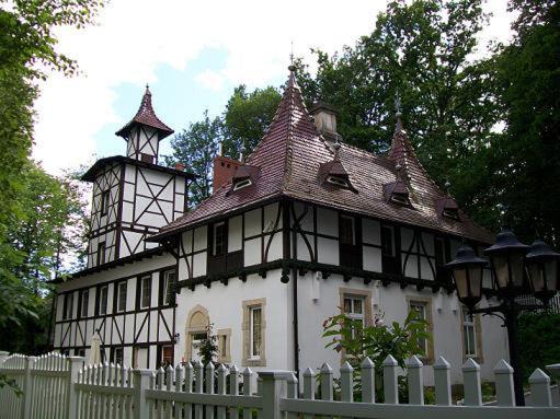 Bukowy Dworek Bad Salzbrunn Exterior foto